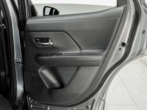 Used 2025 Nissan Kicks SV image 42