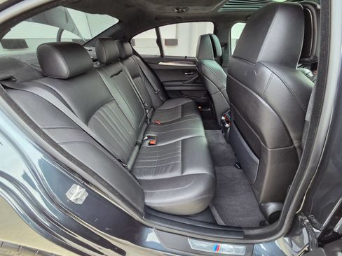 Used 2013 BMW M5 RWD image 21
