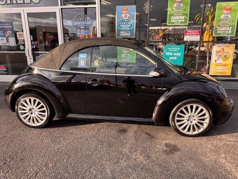 Used 2004 Volkswagen Beetle GLS image 25
