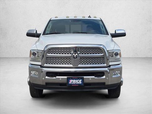Used 2018 RAM 3500 Laramie AWD/4WD image 2