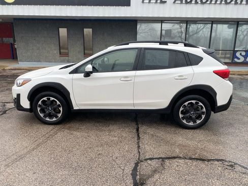 Used 2022 Subaru Crosstrek 2.0i Premium image 9