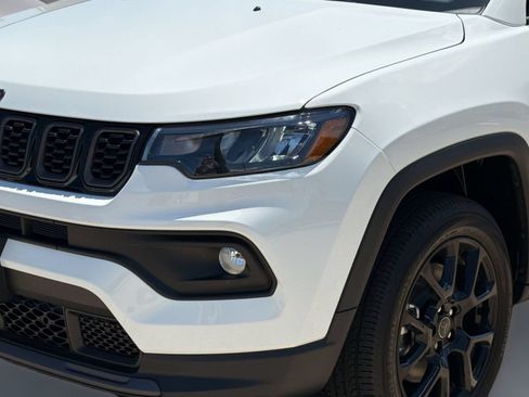 New 2026 Jeep Compass Latitude AWD/4WD image 12