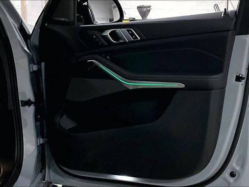 Used 2026 BMW X7 xDrive40i image 23