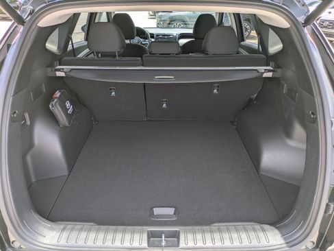 Certified 2024 Hyundai Tucson SEL FWD image 11