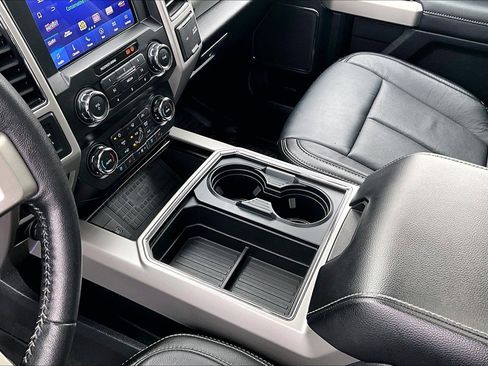 Certified 2020 Ford F350 Lariat image 18