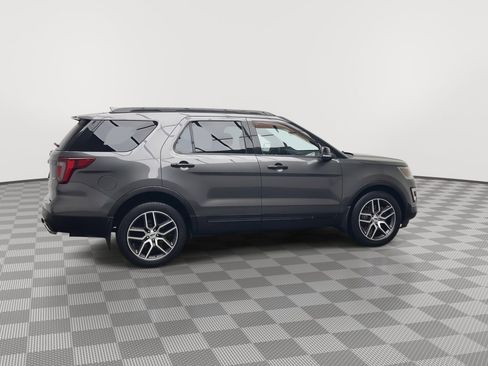 Used 2017 Ford Explorer Sport image 43