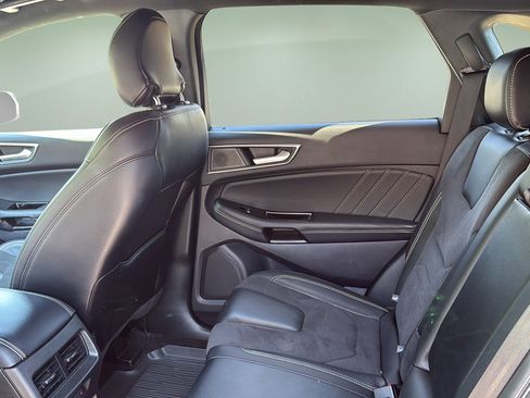 Used 2019 Ford Edge ST w/ Equipment Group 401A AWD/4WD image 16