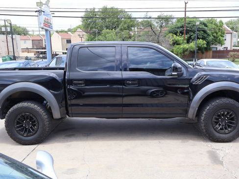 Used 2017 Ford F150 Raptor w/ Equipment Group 802A Luxury AWD/4WD image 8