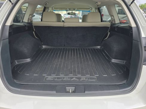 Used 2011 Subaru Outback 2.5i Premium w/ All-Weather Pkg image 20