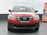 Used 2020 Nissan Kicks SV image 3