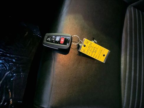 Used 2019 Toyota RAV4 XSE image 14