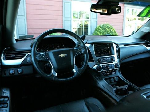 Used 2017 Chevrolet Suburban LT AWD/4WD image 16