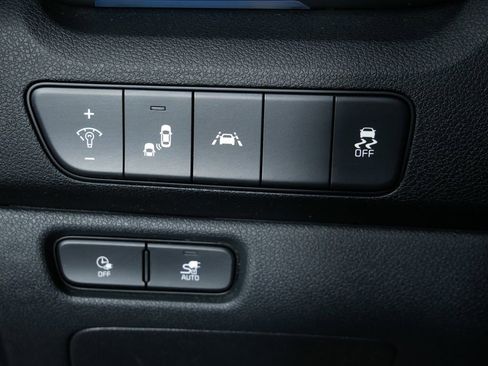 Used 2022 Kia Niro EX Premium FWD image 25