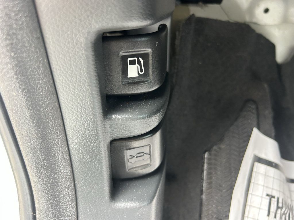 Used 2022 Honda HR-V LX image 22