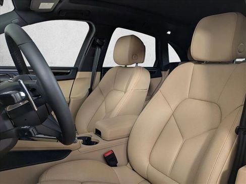 New 2026 Porsche Macan S image 5