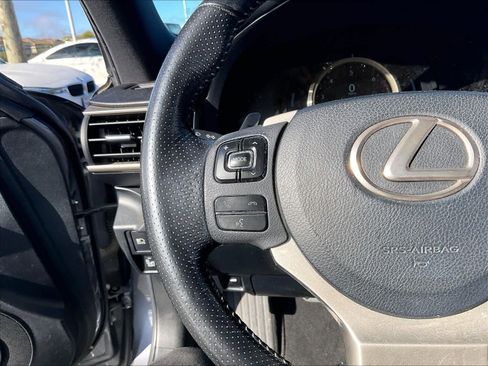 Used 2018 Lexus IS 300 F Sport image 19