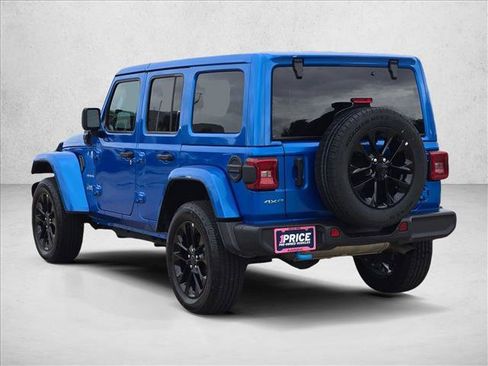 Used 2024 Jeep Wrangler Unlimited Sahara AWD/4WD image 7