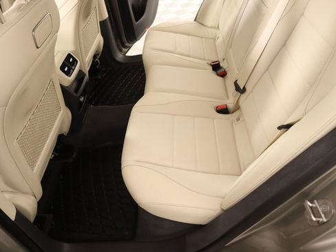 Used 2020 Mercedes-Benz GLE 350 4MATIC image 12