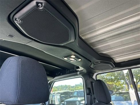 Certified 2022 Jeep Wrangler Unlimited Sport image 15