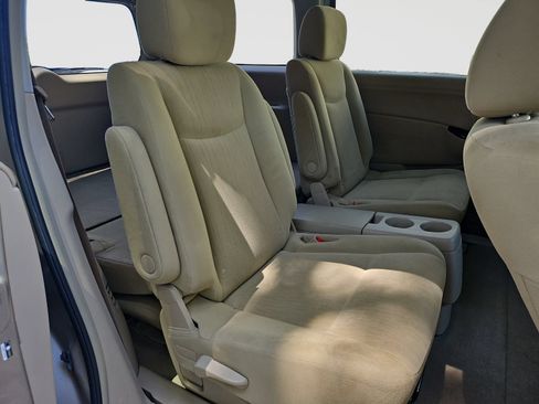 Used 2012 Nissan Quest S FWD image 42
