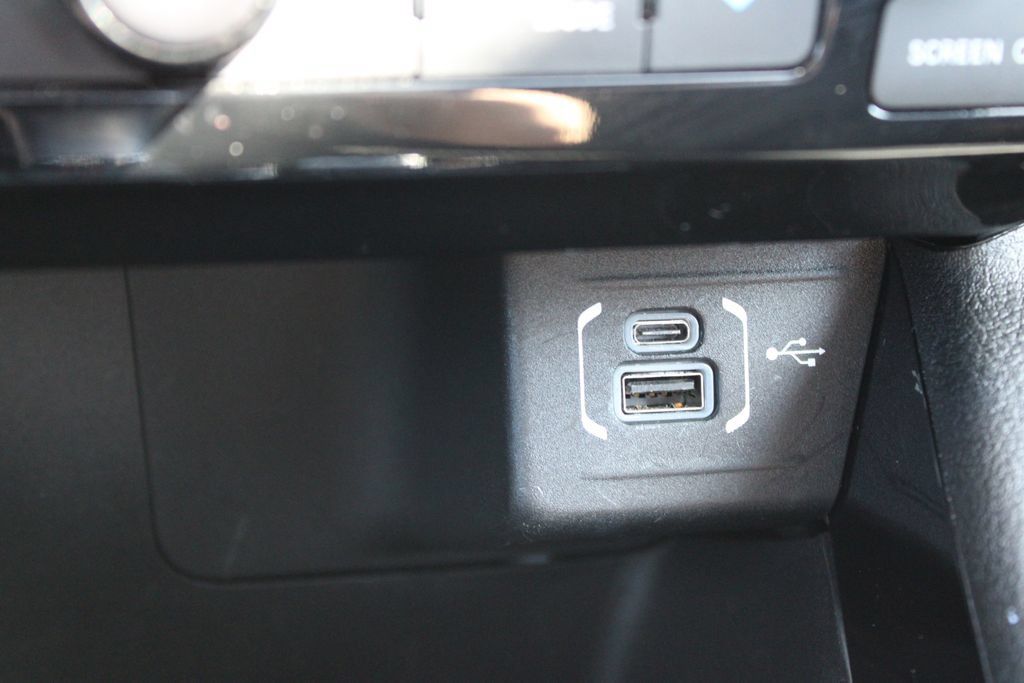 Used 2025 Jeep Compass Trailhawk AWD/4WD image 40