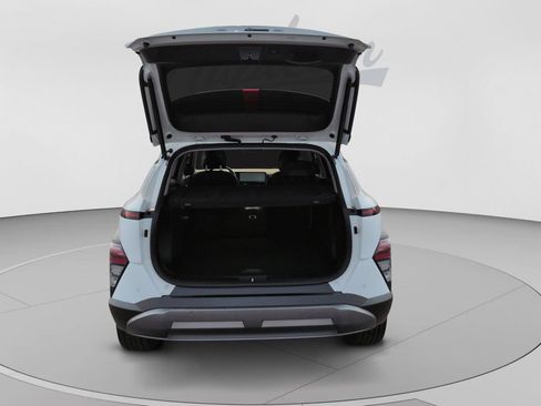 Used 2024 Hyundai Kona Limited FWD image 33