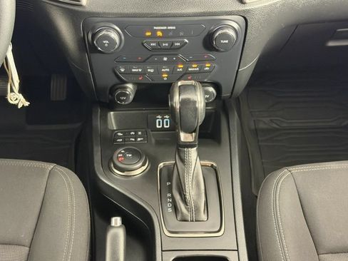 Used 2019 Ford Ranger XLT w/ Equipment Group 302A Luxury AWD/4WD image 37