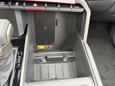 New 2026 Toyota Tundra Limited AWD/4WD image 29