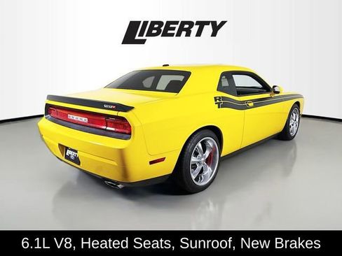Used 2010 Dodge Challenger SRT8 w/ Special Edition Group image 7