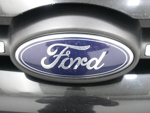 Used 2014 Ford Focus SE FWD image 11
