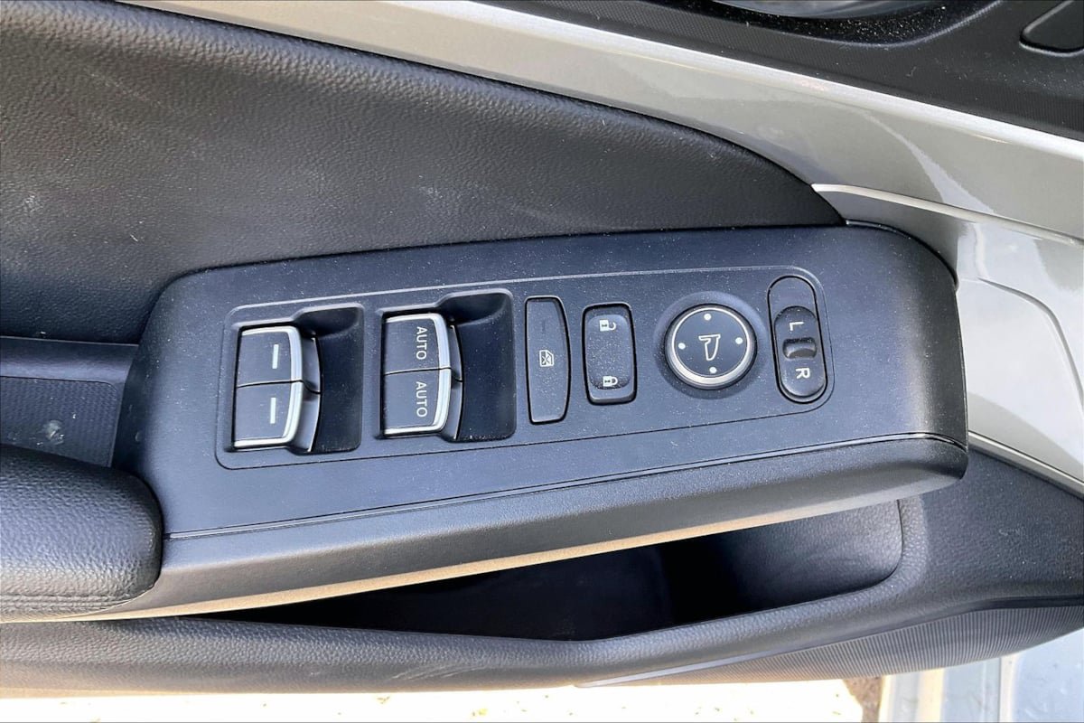 Used 2025 Acura Integra FWD image 4