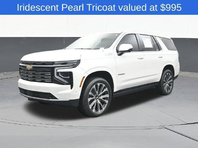 Used 2025 Chevrolet Tahoe High Country AWD/4WD image 3