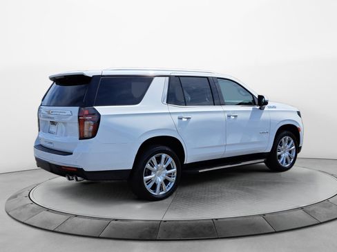Used 2024 Chevrolet Tahoe High Country AWD/4WD image 7
