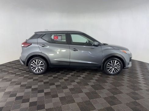 Certified 2023 Nissan Kicks SV image 4
