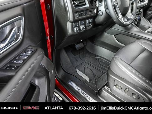 Certified 2024 Chevrolet Tahoe Z71 w/ Luxury Package image 9