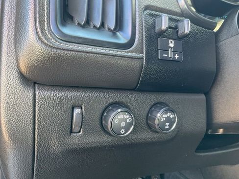 Used 2019 GMC Canyon Denali image 7