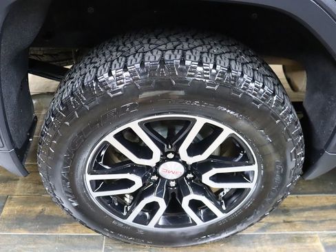 Used 2021 GMC Sierra 1500 SLE image 31