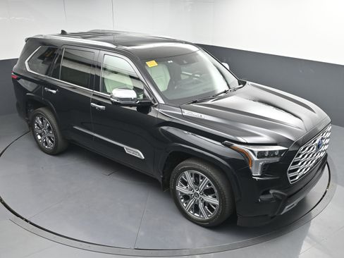 Certified 2024 Toyota Sequoia Capstone image 34