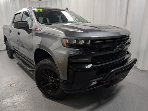 Used 2019 Chevrolet Silverado 1500 LT Trail Boss AWD/4WD image 2