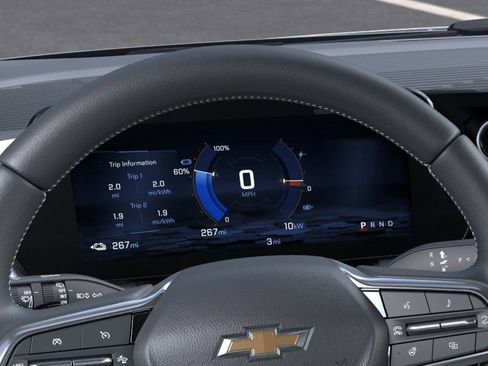 New 2026 Chevrolet Equinox EV LT image 18