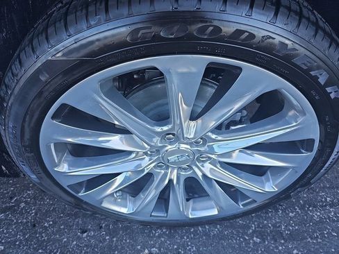 New 2026 Cadillac Vistiq Premium Luxury w/ LPO, Floor Liner Package image 35