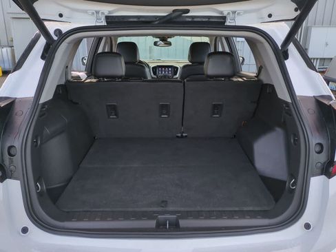 Used 2021 GMC Terrain SLT image 34