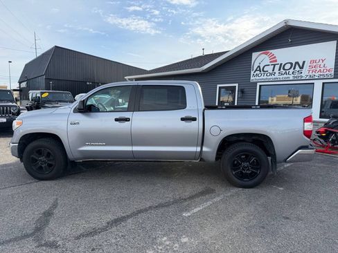 Used 2016 Toyota Tundra SR5 AWD/4WD image 2