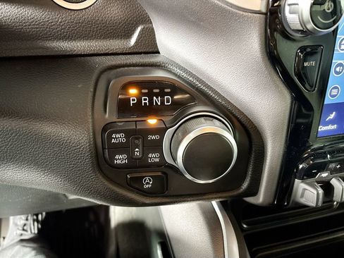 Used 2023 RAM 1500 Big Horn AWD/4WD image 18