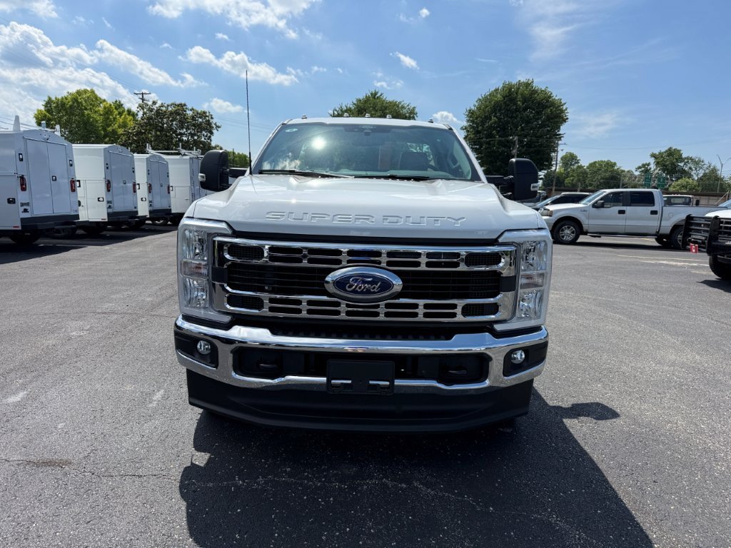 New 2026 Ford F350 XL w/ XL Chrome Package AWD/4WD image 2