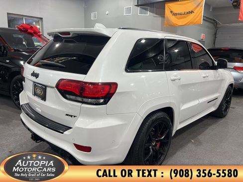 Used 2021 Jeep Grand Cherokee SRT image 4