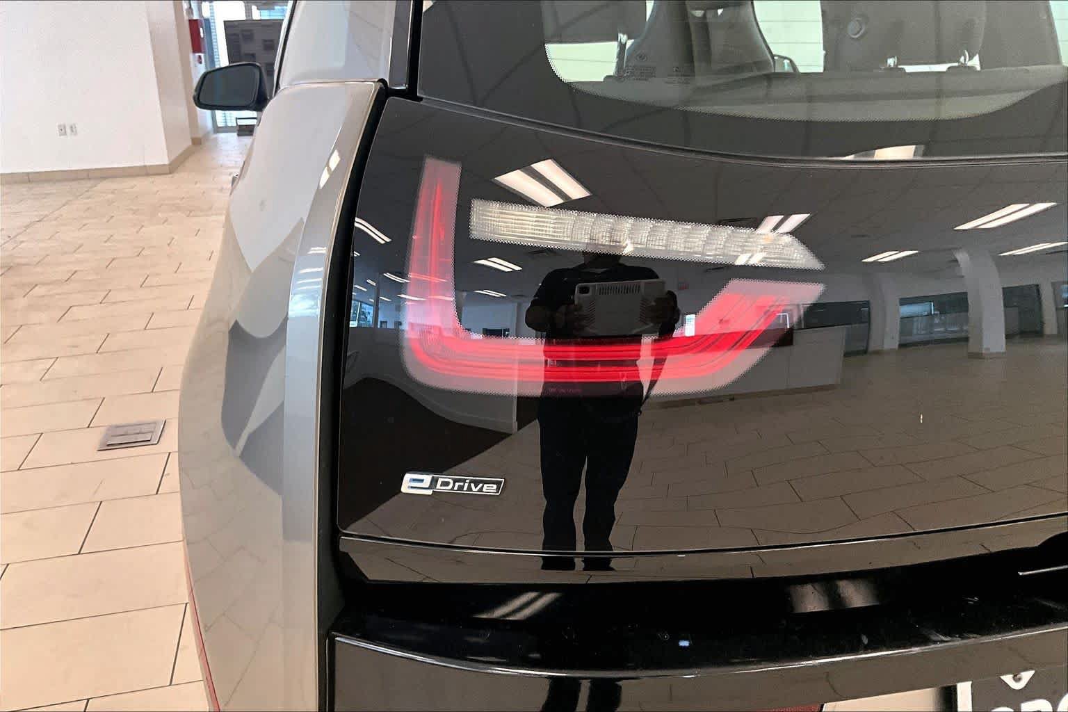 Used 2017 BMW i3 w/ Range Extender RWD image 28