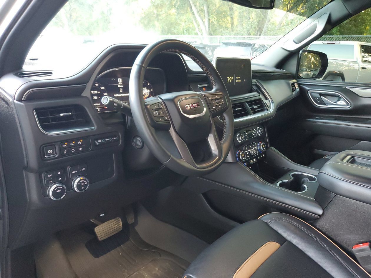 Used 2024 GMC Yukon AT4 w/ AT4 Premium Package AWD/4WD image 19