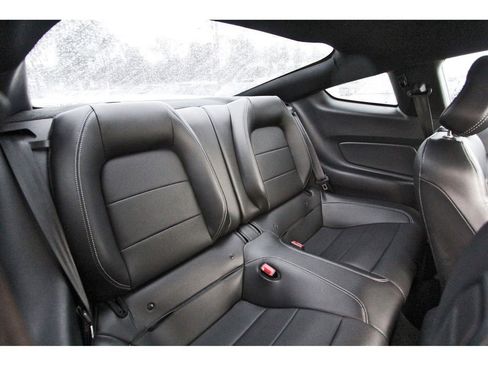 Used 2018 Ford Mustang GT Premium w/ GT Performance Package RWD image 10