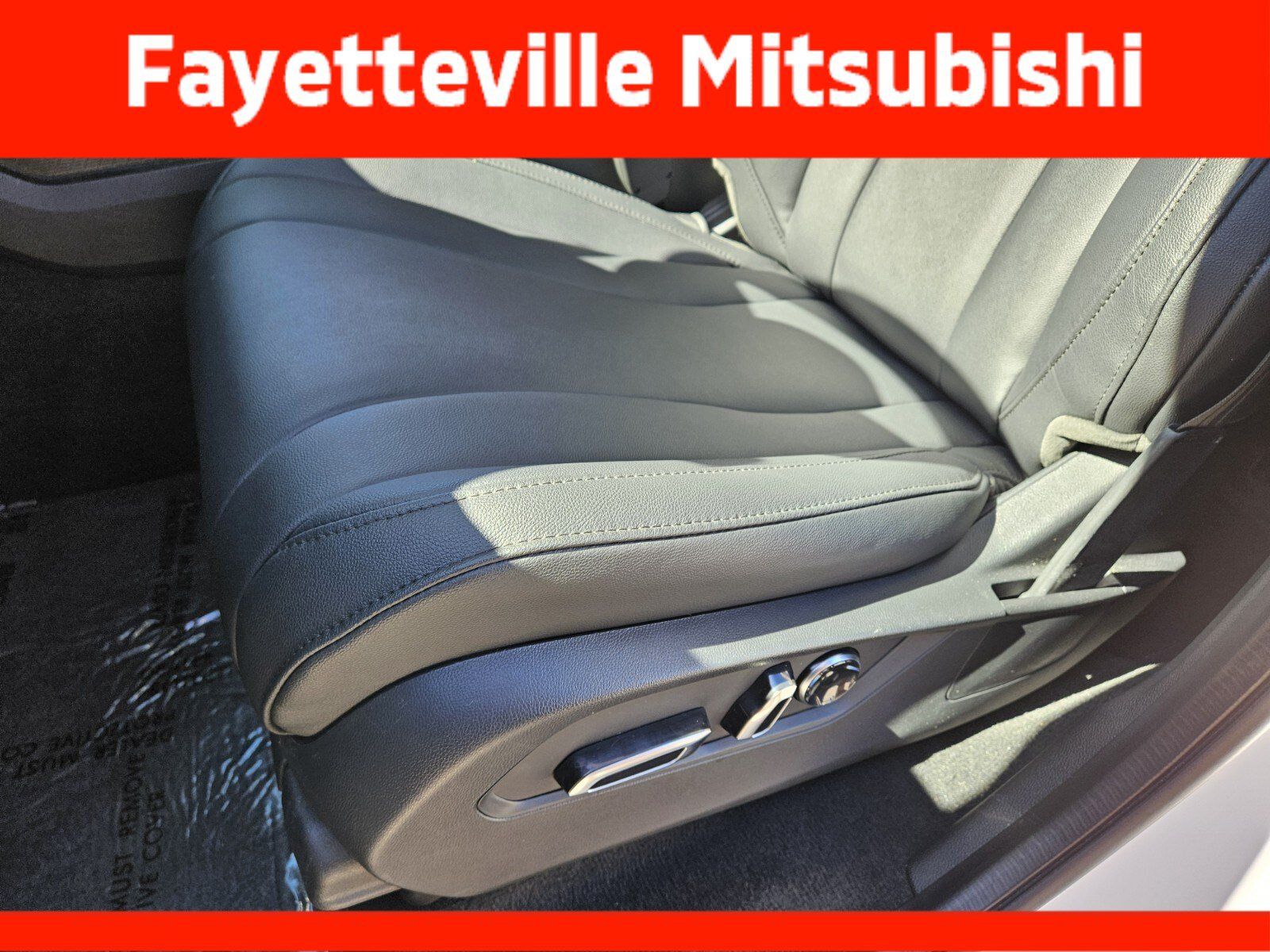 Used 2025 Acura MDX FWD image 8